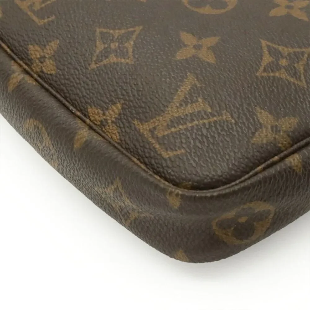 Louis Vuitton delivery duty